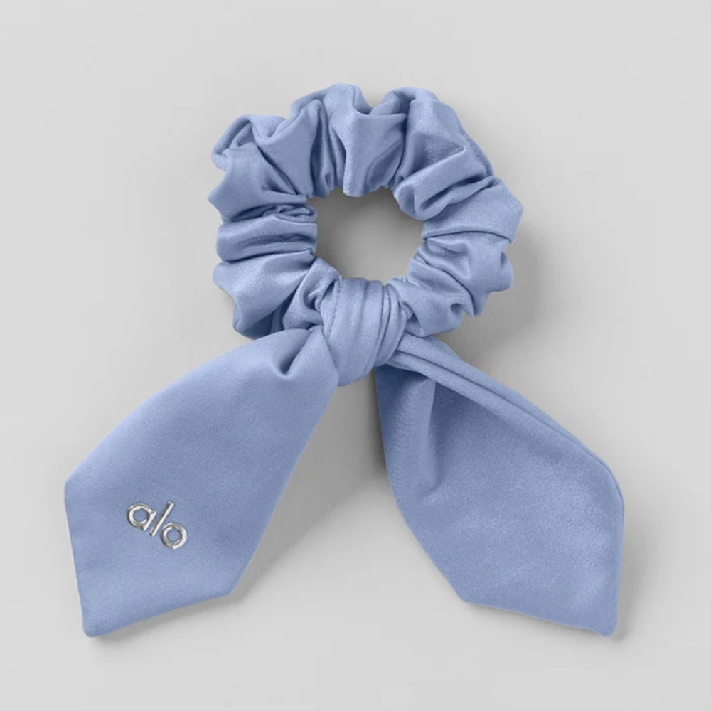NWT ALO Yoga Airlift Hair Scrunchie